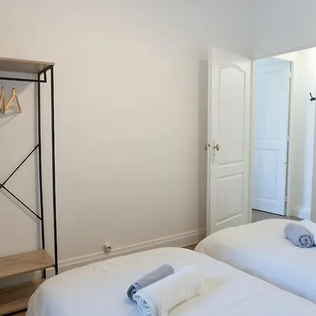 Le 73 *